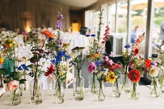 Как выбрать цветы на годовщину свадьбы.
