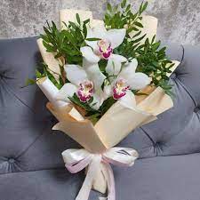 Букет из орхидей