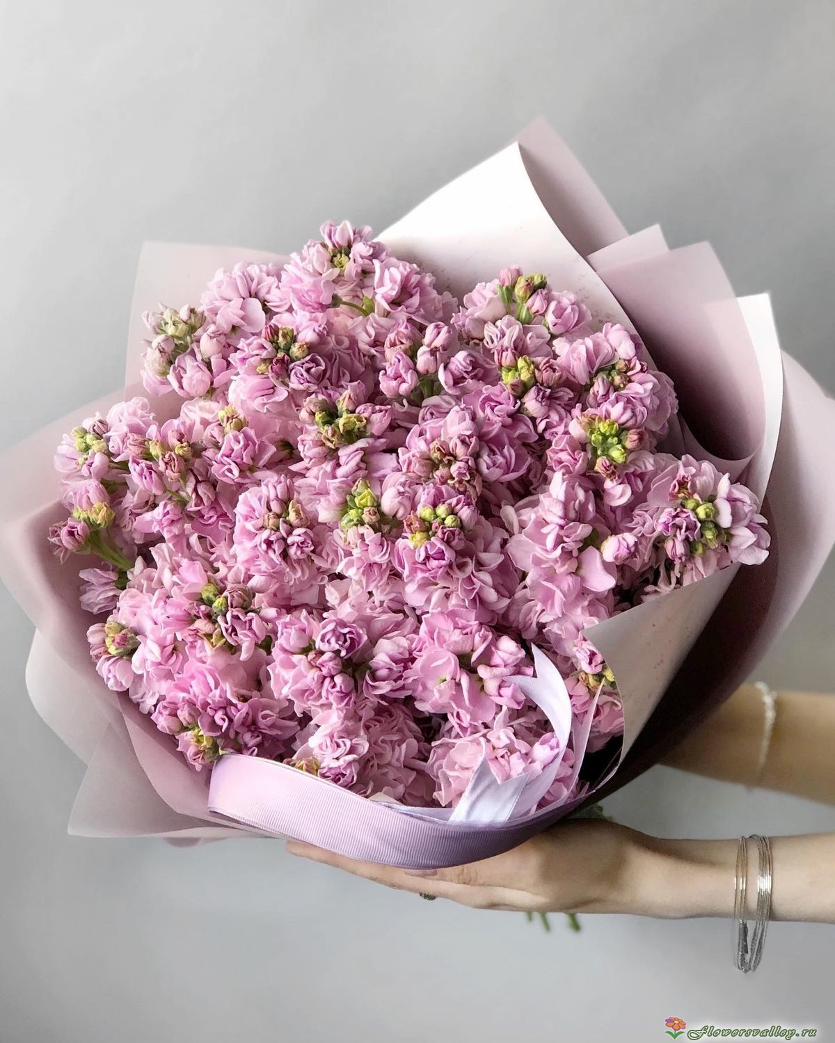 букет из маттиол