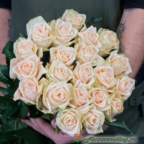 Букет из роз Гарден Спирит ( сорт Garden Spirit, пр-во Эквадор) Фото 2