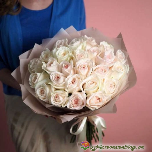 Букет из роз Вайт Охара ( сорт White O'Hara, пр-во Эквадор) Фото 7