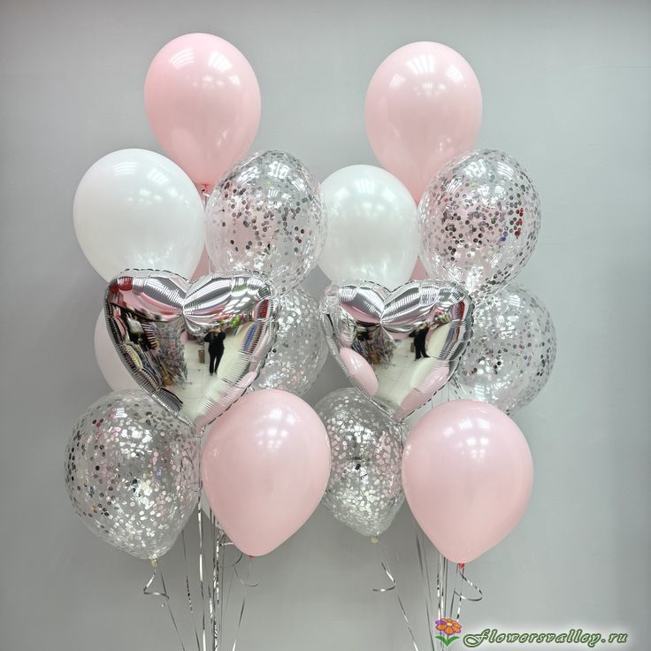 : Композиция из воздушных шаров бело-розовых и прозрачных с серебряными блестками, сердцами и звезда