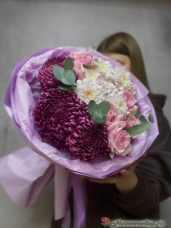 Букет "Сияние" с хризентемой бигуди 