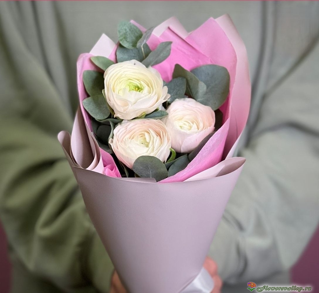 Букет с ранункулюсами, 3 шт