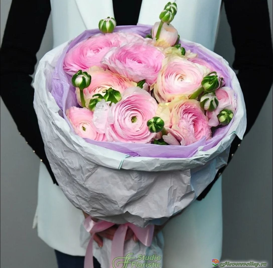 Букет "Нежность" с ранункулюсами