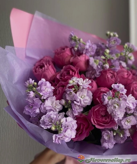 укет с лавандовой маттиолой и Мисти баблс