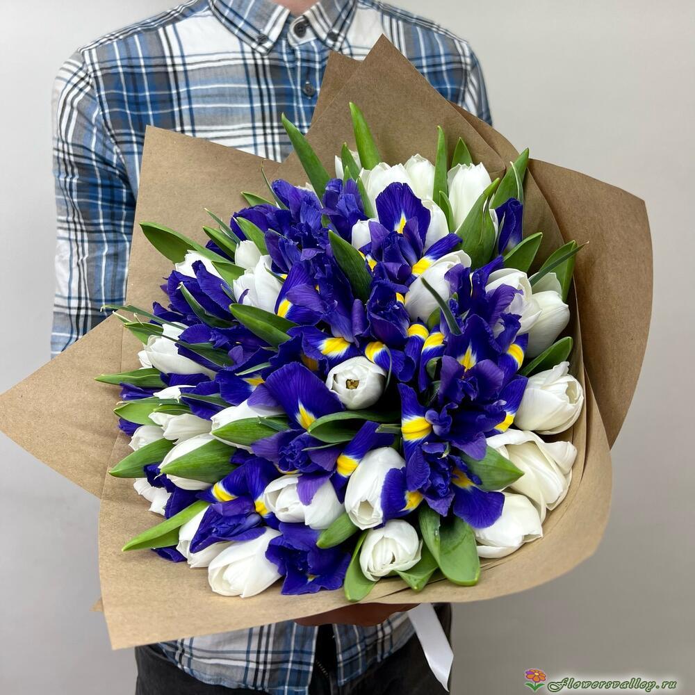тюльпаны и ирисы