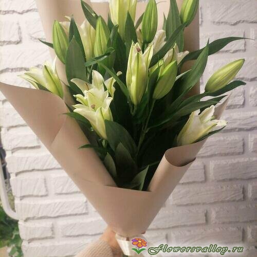 7 белых лилий 