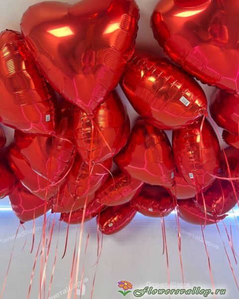 Облако из красных сердец 20 шт (фольга без рисунка)