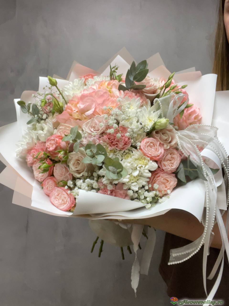 букет из гортензий, розы и хризантемы