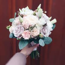 Букет невесты из пионов и пионовидной кустовой розы