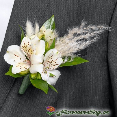 Бутоньерка из альстромерии