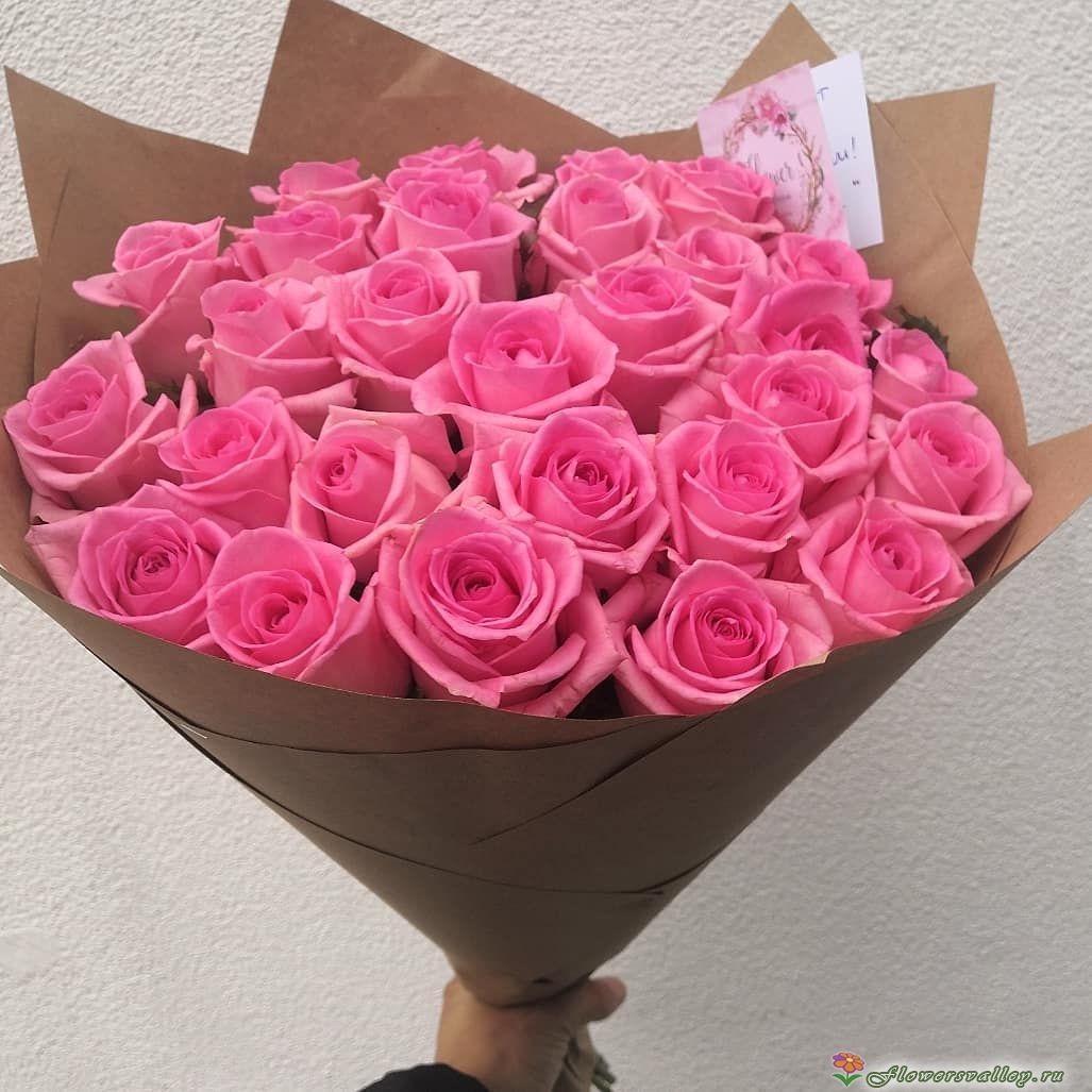 Букет из 15 розовых роз Ревайвал