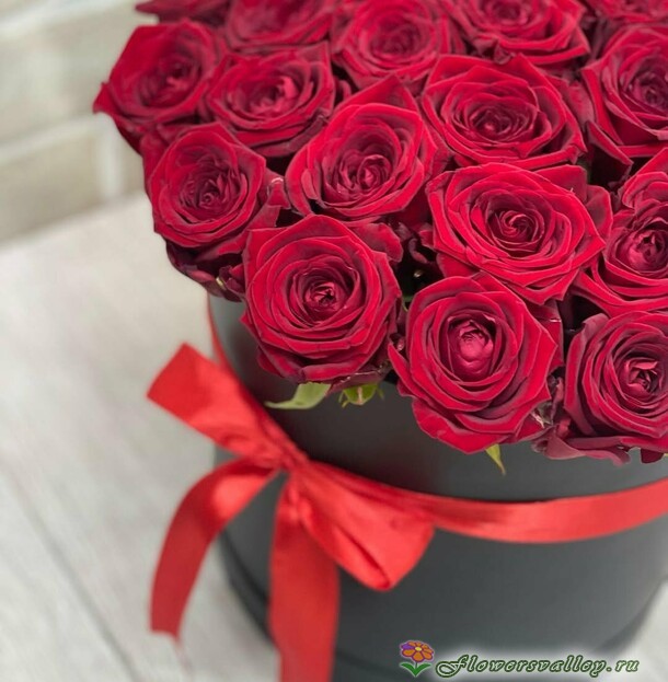 Подарочный набор, шляпная коробочка, шарики, конфеты. Фото 5