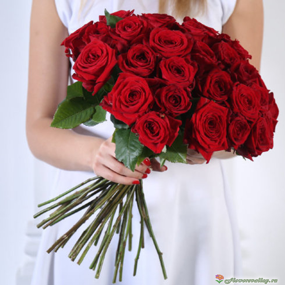 35 роз ред наоми