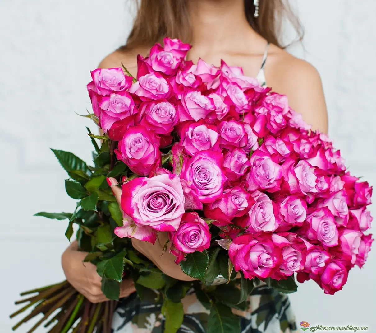 Букет из 101 розовой розы (пр-во Эквадор)