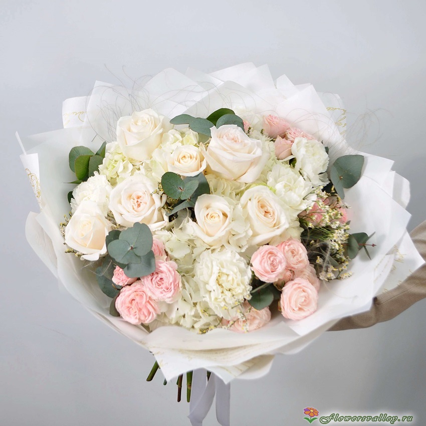 гортензия, пионовидные розы