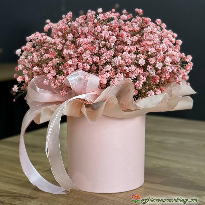 Шляпная коробка с розовой гипсофилой  3 шт 