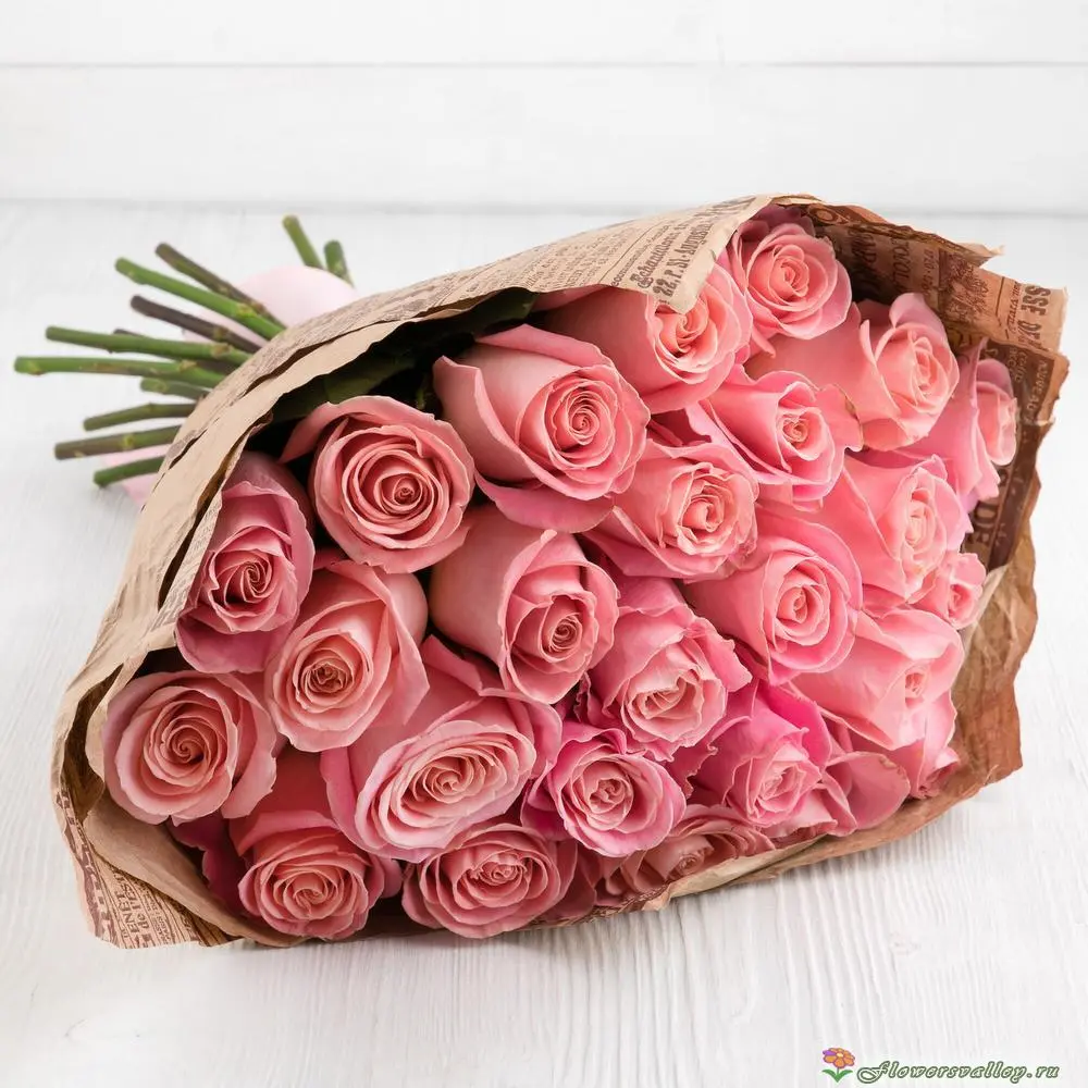 Букет из 15 розовых роз (пр-во Эквадор, сорт 