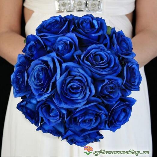 Букет невесты с синими розами