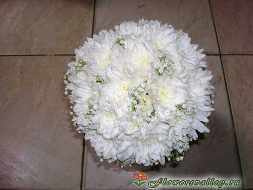 Букет невесты из белых хризантем