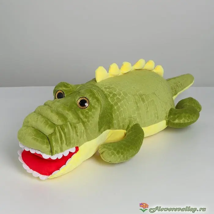 Мягкая игрушка крокодил с пледом