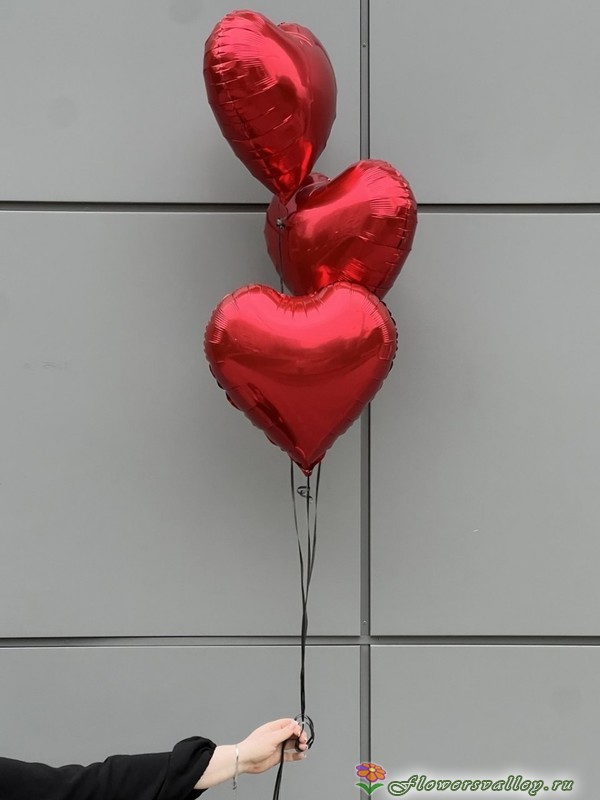 Облако из красных сердец 