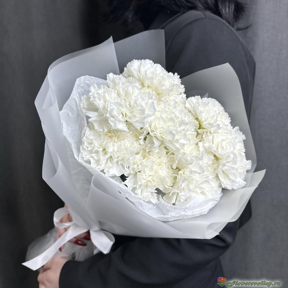 Букет из 15 белых гвоздик