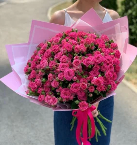 Букет из 25 кустовых роз, 25 шт