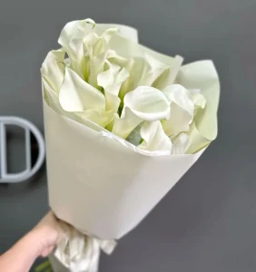 Букет "Классика" с каллами 7 шт