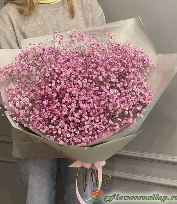 Букет из розовой гипсофилы