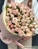 Букет из 25 розовых кустовых роз "Лидия" (Lidia)