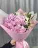 Букет в бело-розовой гамме с гортензией