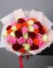 35 разноцветных роз