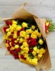 Букет из красных и желтых кустовых роз, 25 шт