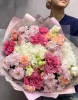 букет с кантри блюз, хризантемой и гортензией