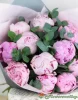 Розовые пионы с эвкалиптом 15 шт.
