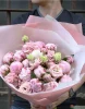Букет из 9 пионов и эустомы